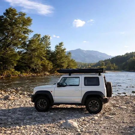 Discovery Compass 豪华帐篷 地拉那