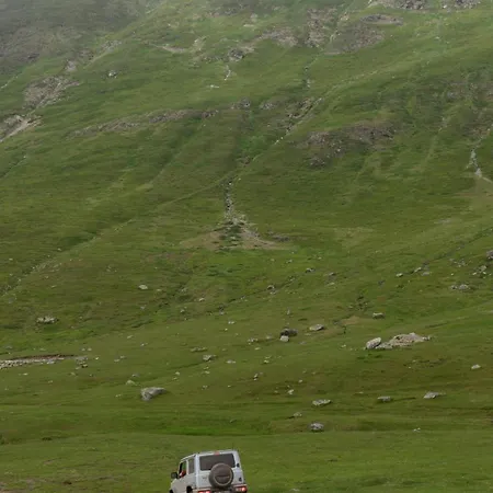 Discovery Compass * تيرانا